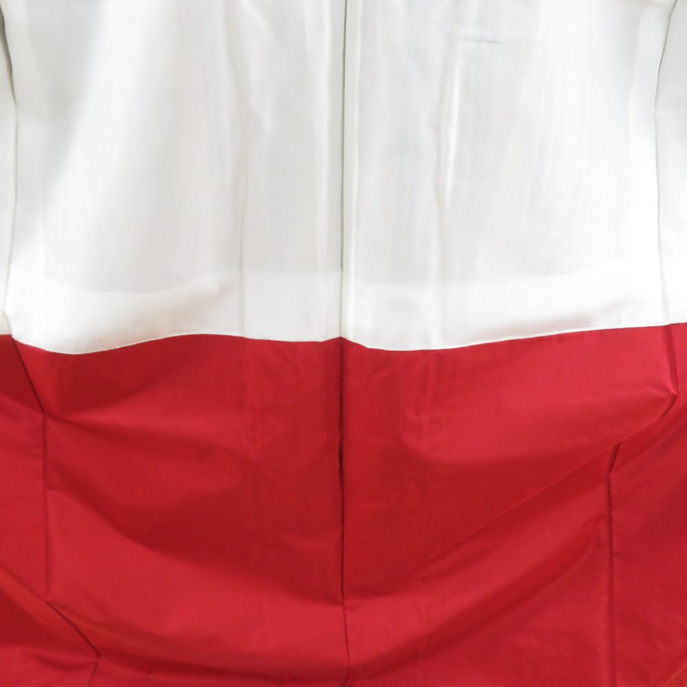 辛子色ｘ黒色ｘ赤色ｘ緑色