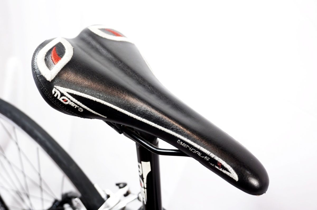 PINARELLO 「ピナレロ」 TREVISO 2011年モデル クロスバイク