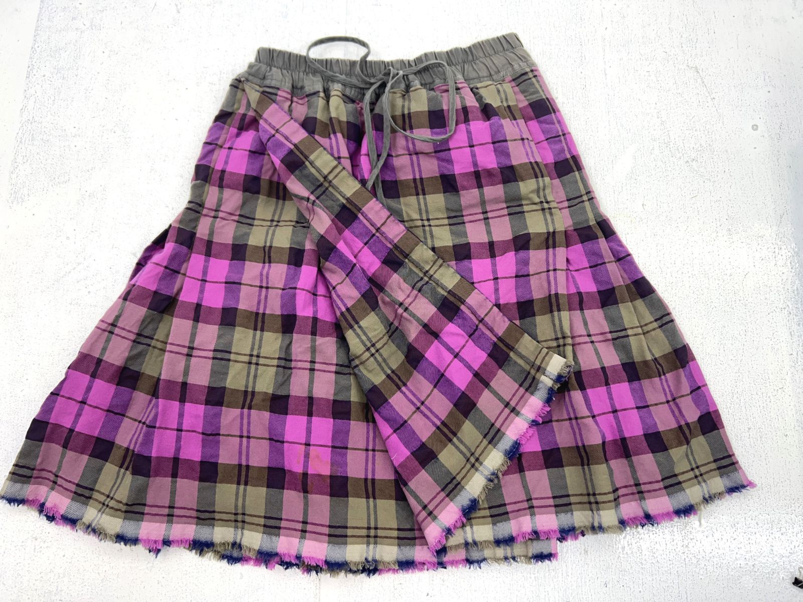 Vivienne Westwood anglomania スカート Vivienne Westwood（ヴィヴィアンウエストウッド）の「Trail