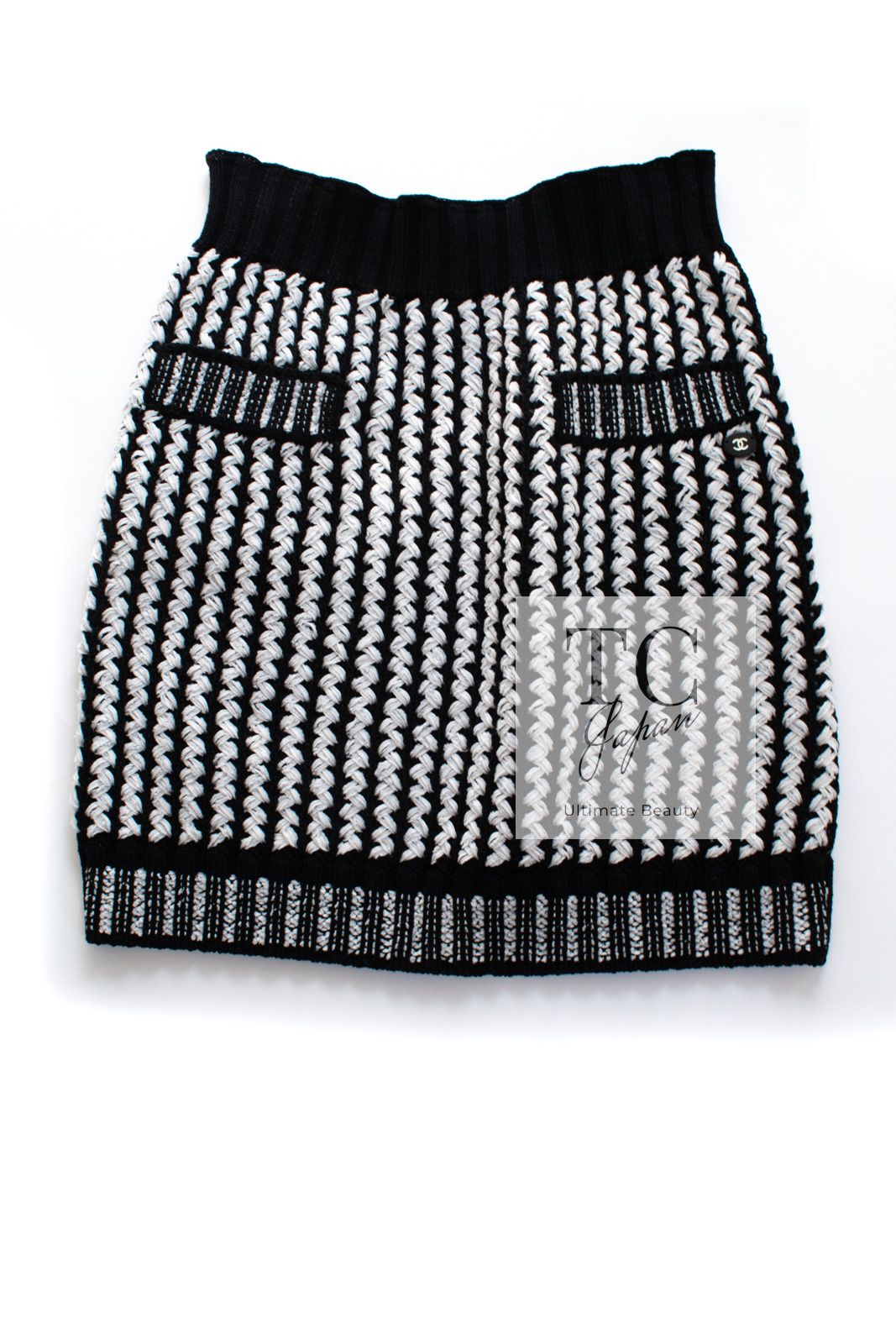 売れ筋商品|||シャネル カーディガン セットアップ CHANEL ブラック 黒 オフ ホワイト やわらか ストレッチ コットン ニット スカート 超美品 36 38 CHANEL - シャネル カーディガン セットアップ CHANEL ブラック