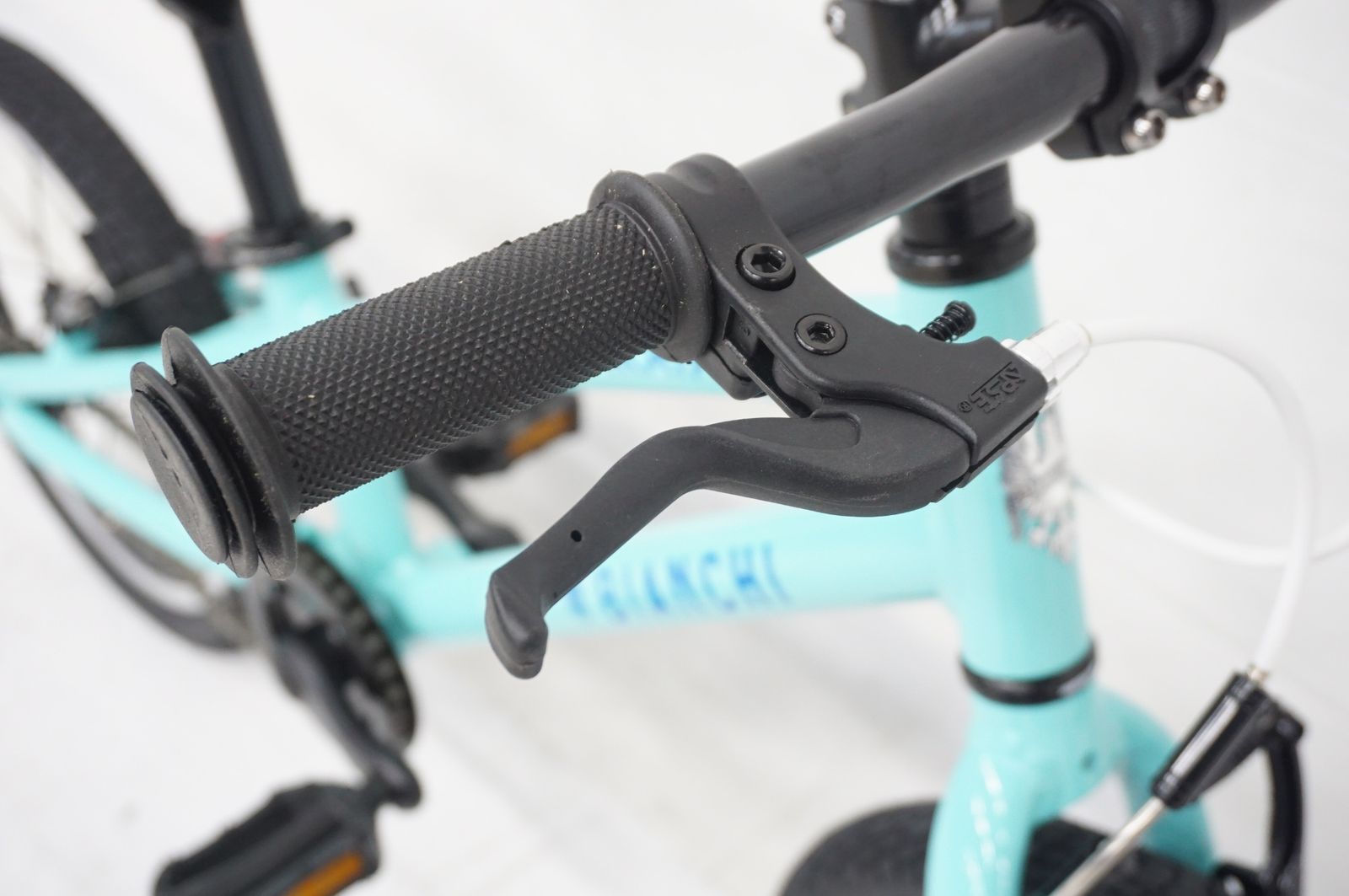 ☆ 未使用品 ☆ BIANCHI 「ビアンキ」 PIRATA16 2022年モデル キッズ