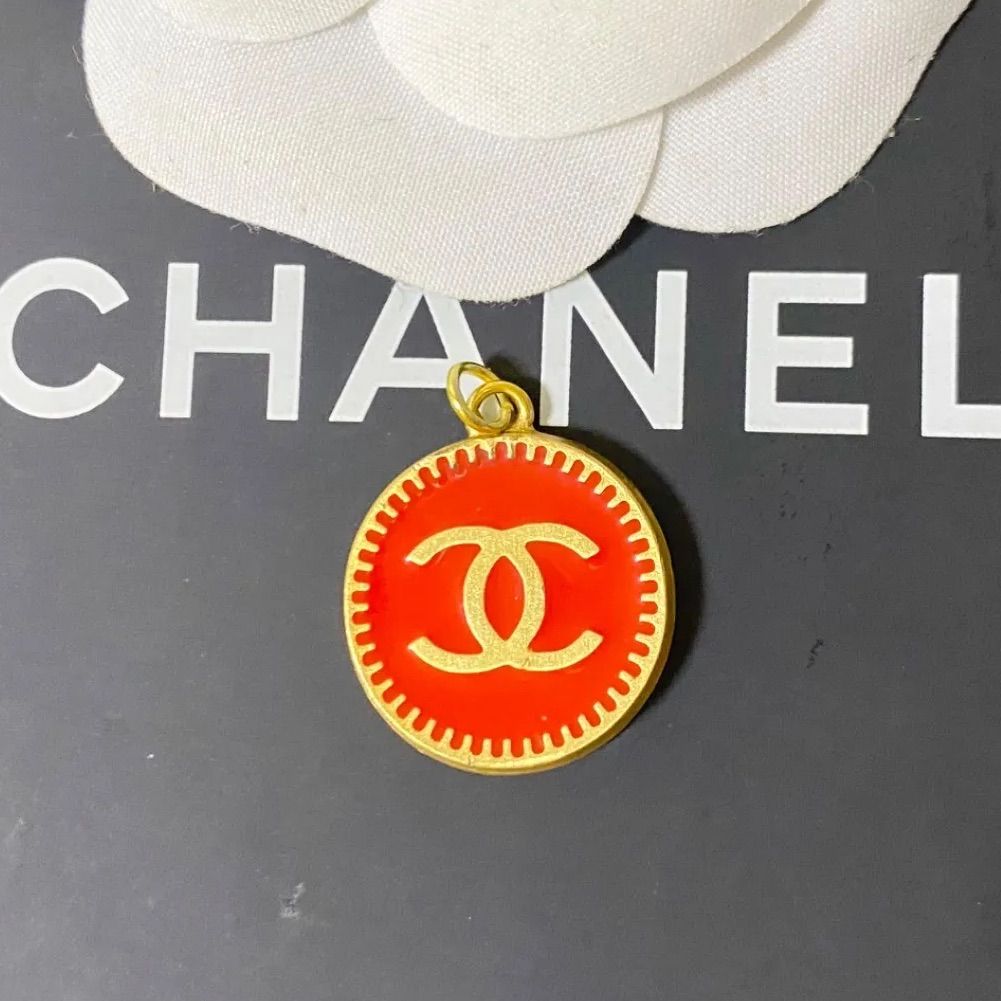 CHANEL シャネル　ペンダント　ココマーク　レッド　赤　ネックレス　丸　ゴールド　金2　☆