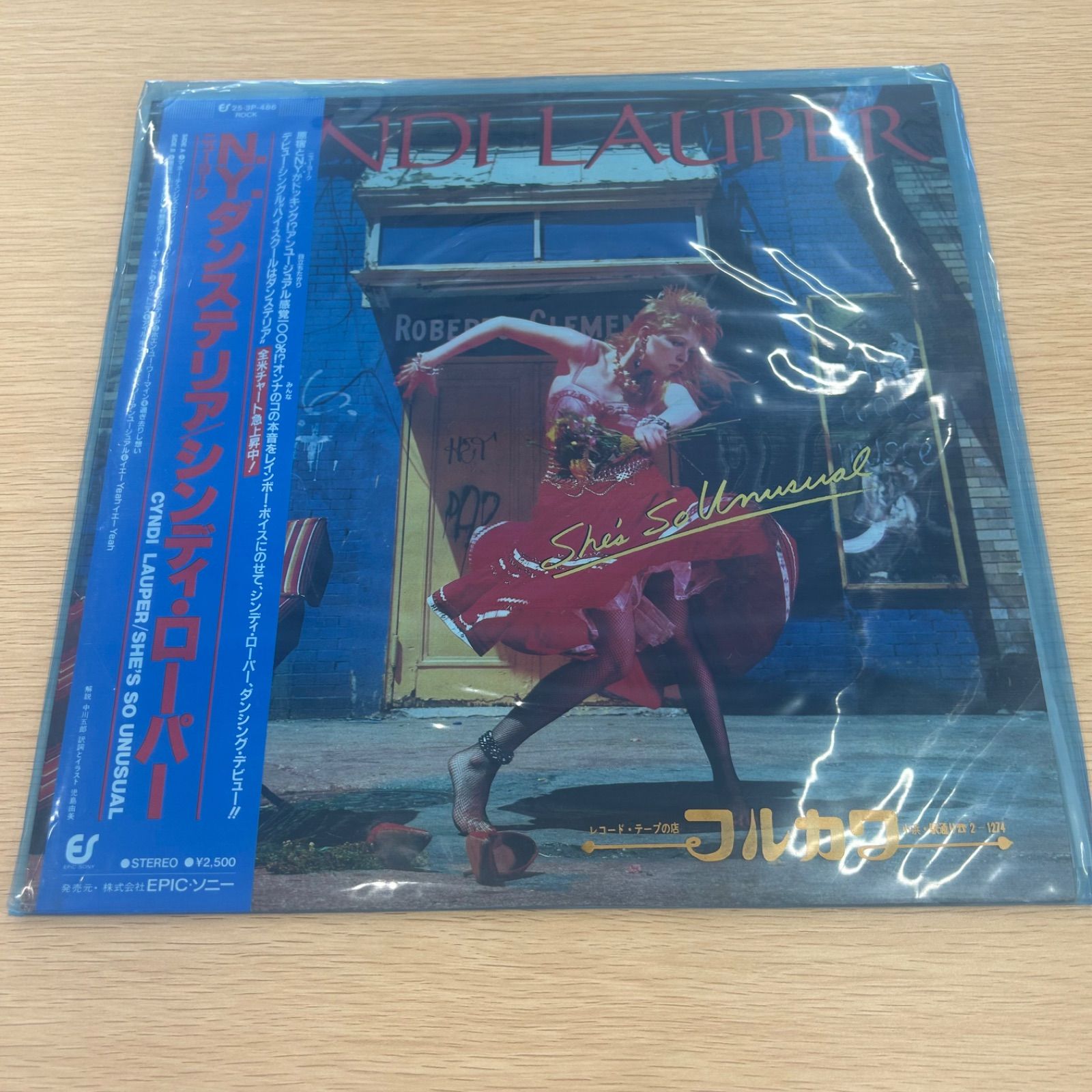 帯付き・LPレコード】Cyndi Lauper / She's So Unusual シンディ