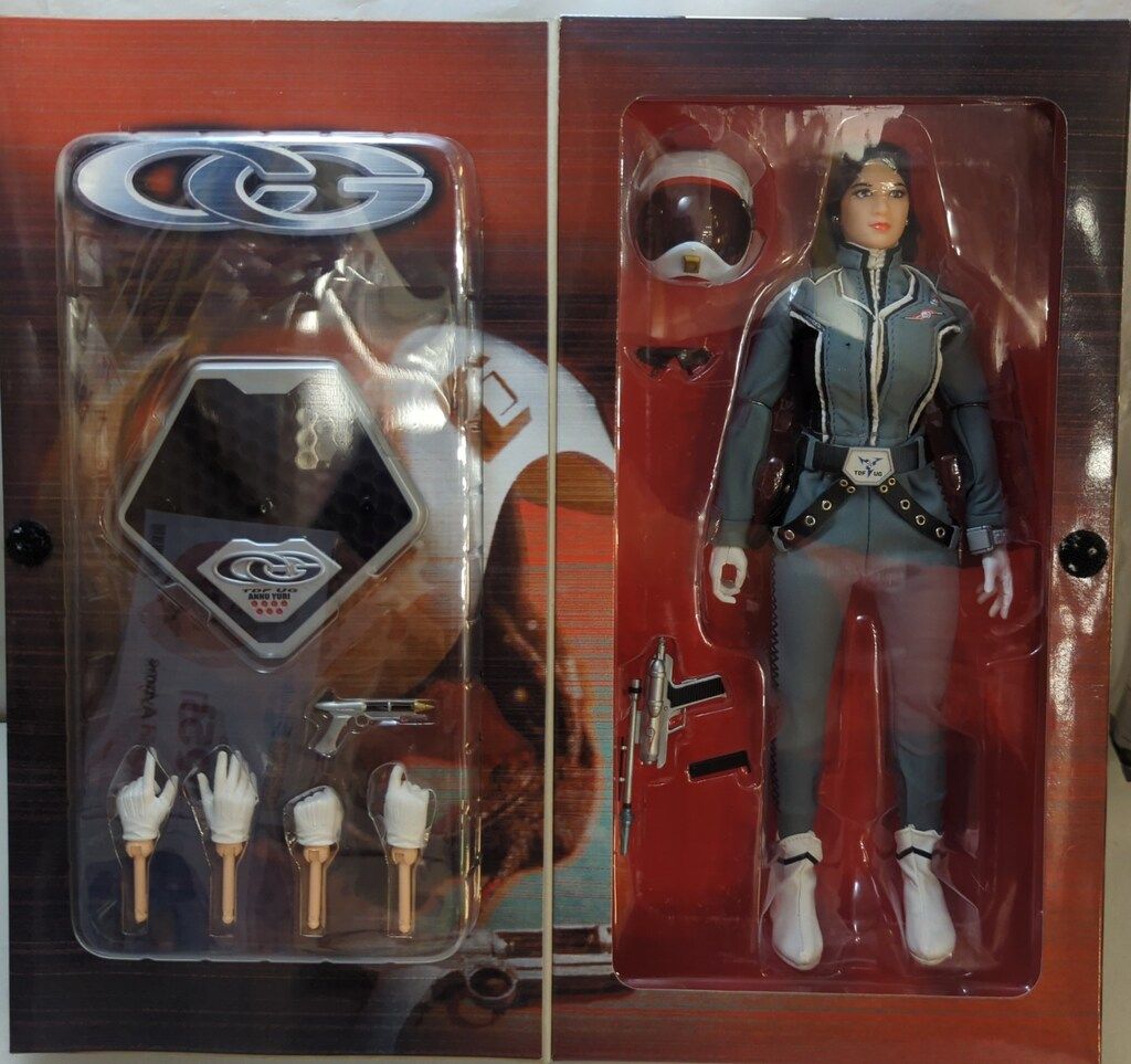 ‘04タカラ　クールガール　友里アンヌ隊員　ウルトラ警備隊　未開封・未開封品 クールガール ウルトラ警備隊 友里アンヌ隊員 タカラ | てんひゃん 超