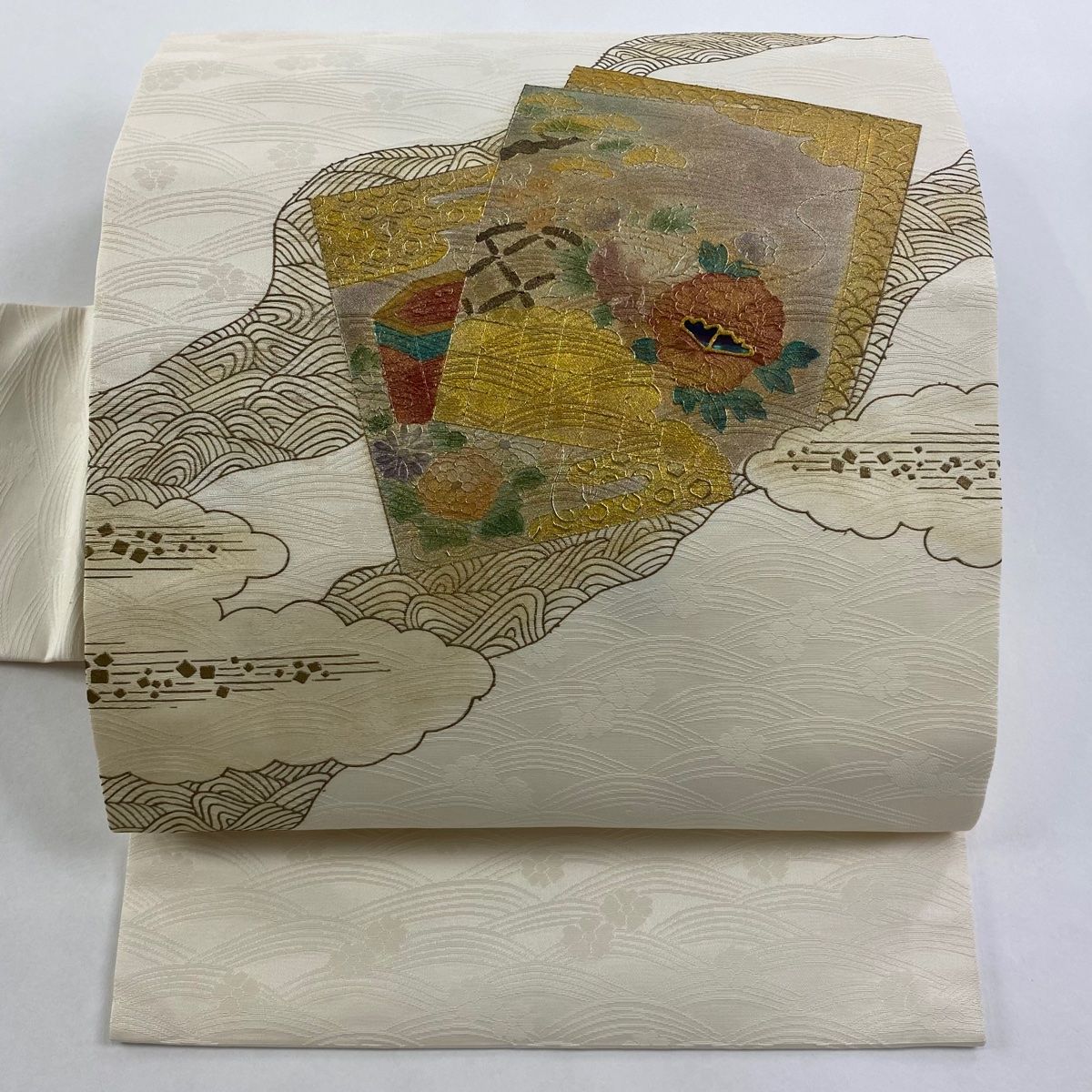 名古屋帯 秀品 色紙 草花 金彩 クリーム 正絹