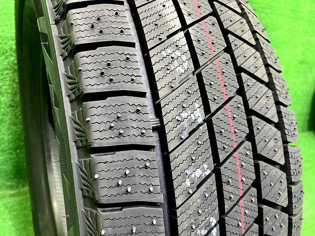 BRIDGESTONE スタッドレス ブリヂストン ブリザックVRX3 215 65R16 4本 8ミリ FFCRYSTALESIA_COM