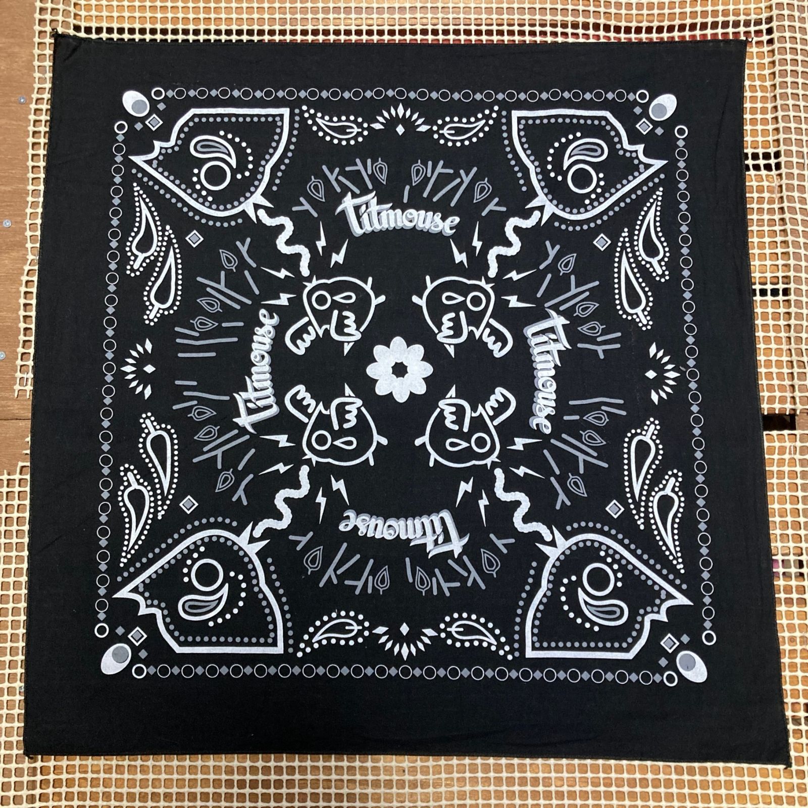 総柄 イラストバンダナ ビンテージ VINTAGE ヴィンテージ 古着