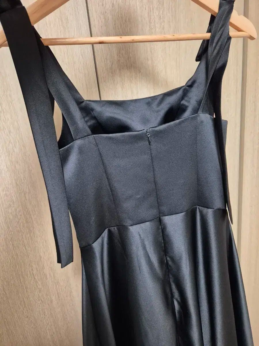 ウールボーン 양리ボン ドレス ブラック M ミディ