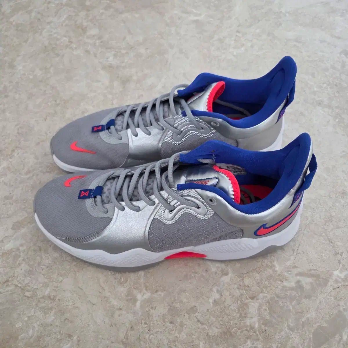 NIKE ナイキ PG 5 メタリックシルバー