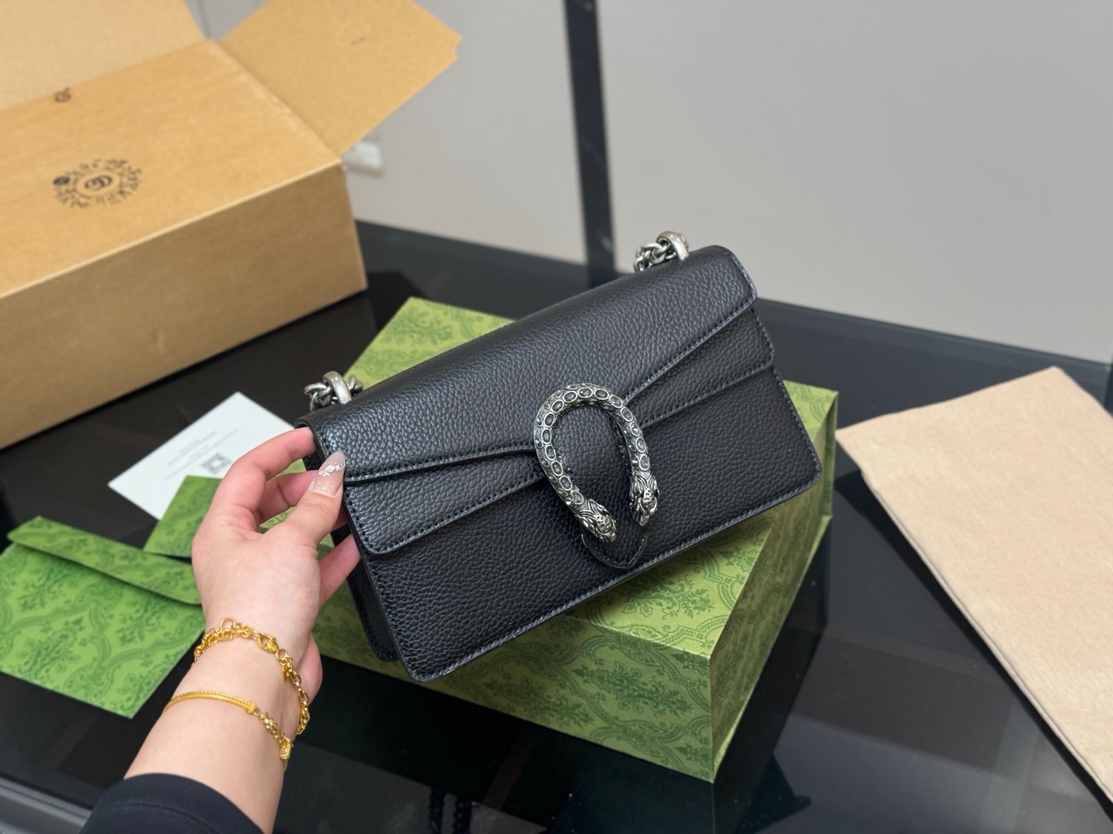 今日 Gucci Dionysus グッチ ダイオニーサス クラシック フルレザー バッグ