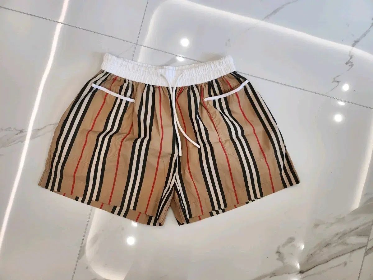 Burberry Kids バーバリーキッズ 女児 アイコン 半ズボン 10Y
