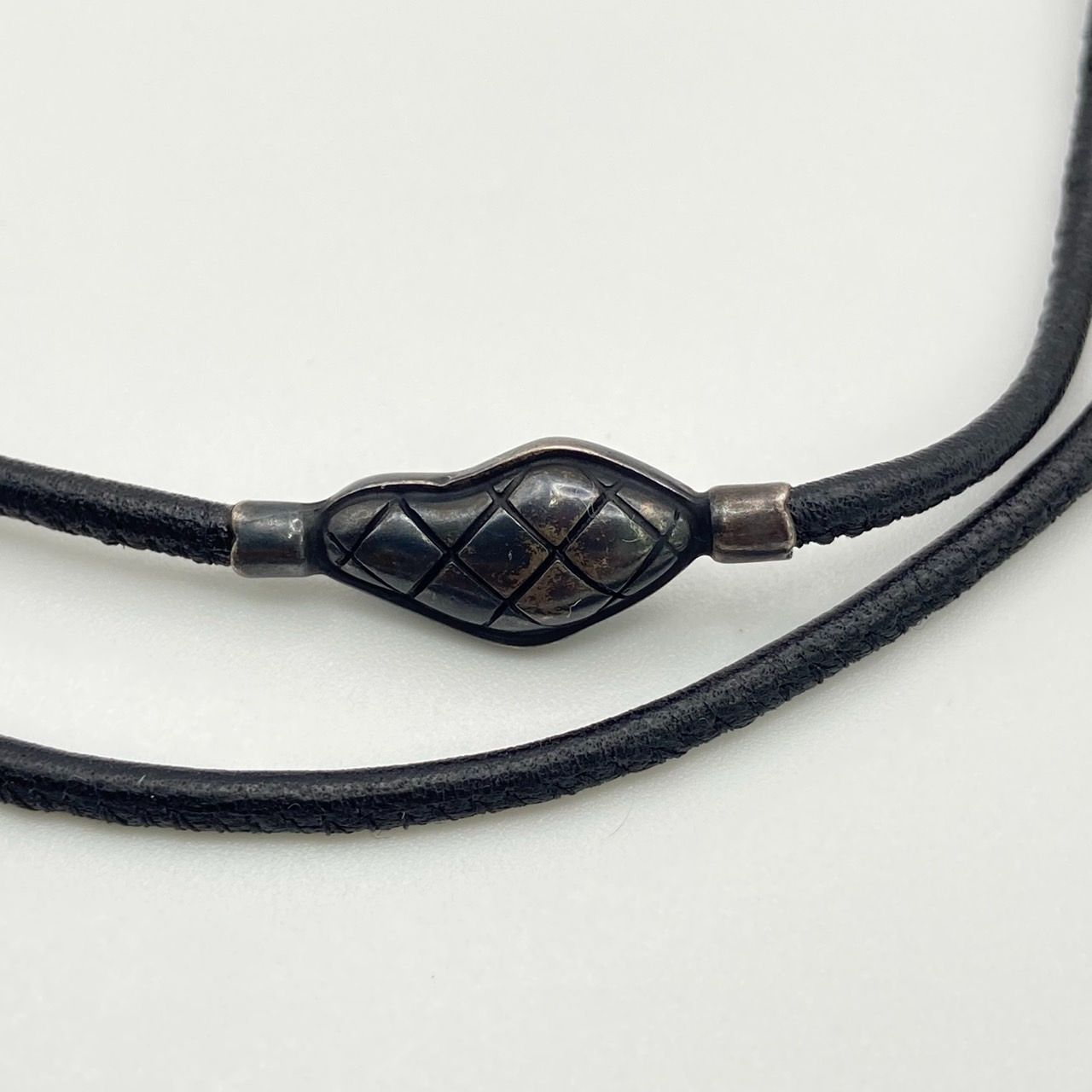 美品 BOTTEGA VENETA ボッテガヴェネタ レザー ネックレス SV925 