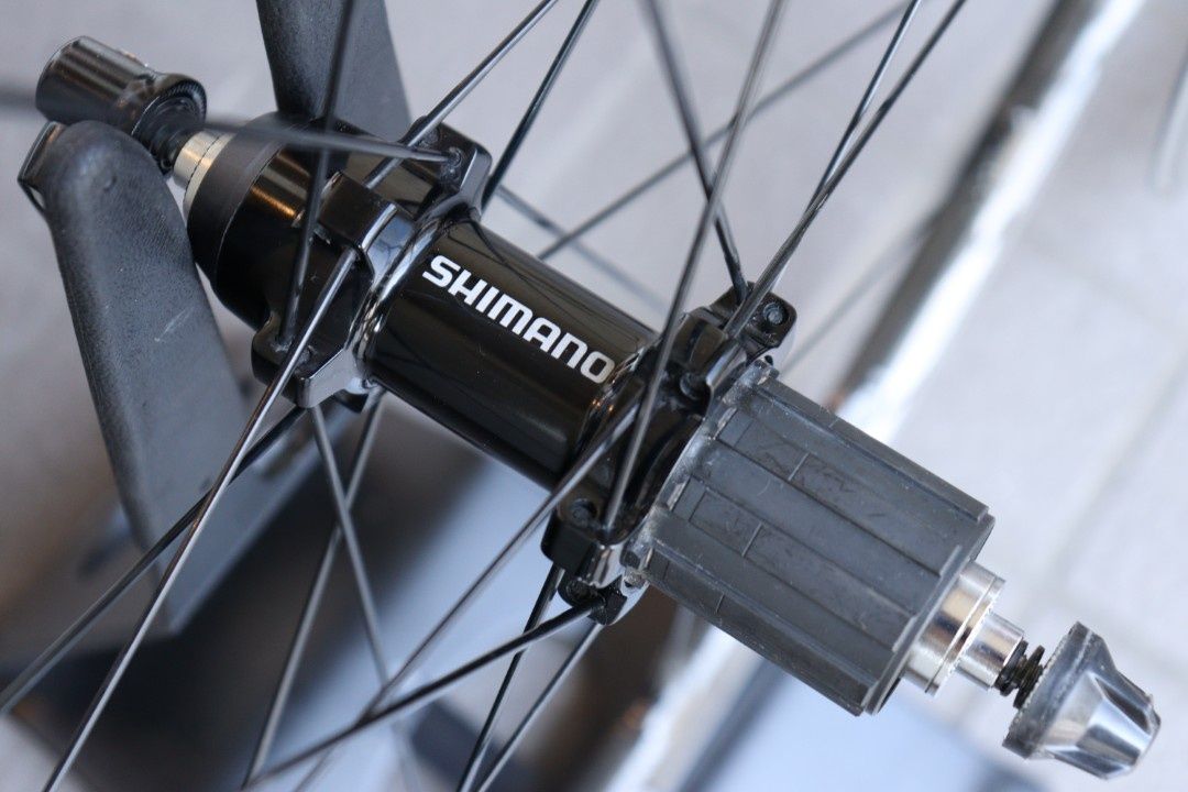 シマノ SHIMANO WH-RS81-C24 アルミ カーボン クリンチャー