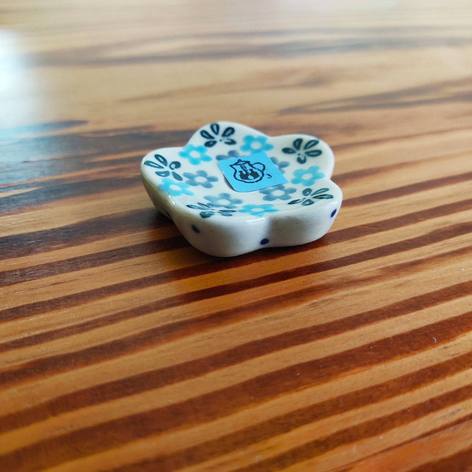 ポーランド食器　箸置きスプーン4セット　ツェラミカアルティスティチナ　ラッピング プレゼント用ラッピング包装 お花型の箸置き5点セット