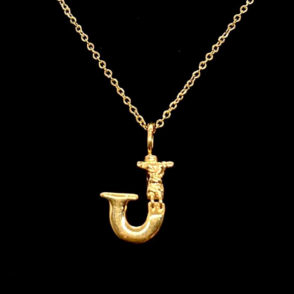 送料無料◆2025新品  Chloe クロエ イニシャルネックレス J ゴールド ネックレス アクセサリー
