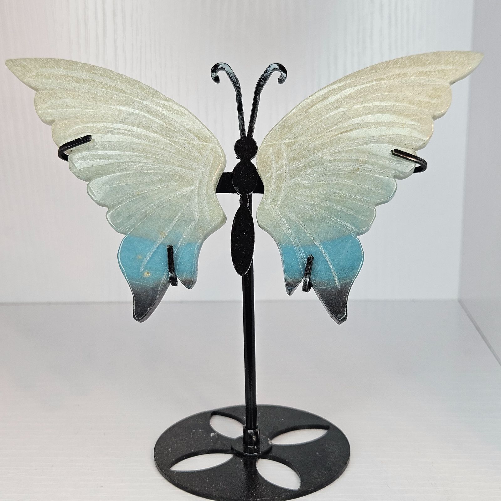 お値下げ❣️トロレアイト 蝶々の妖精 高さ14cm ① 【公式通販】