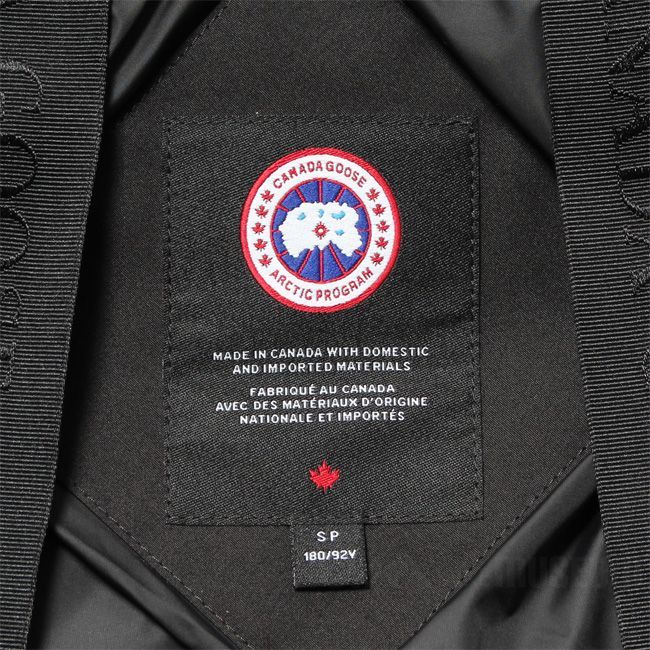 【新品未使用】 CANADA GOOSE カナダグース メンズ ダウンコート ダウンジャケット ダックダウン BLACK 2051M-43 Sサイズ