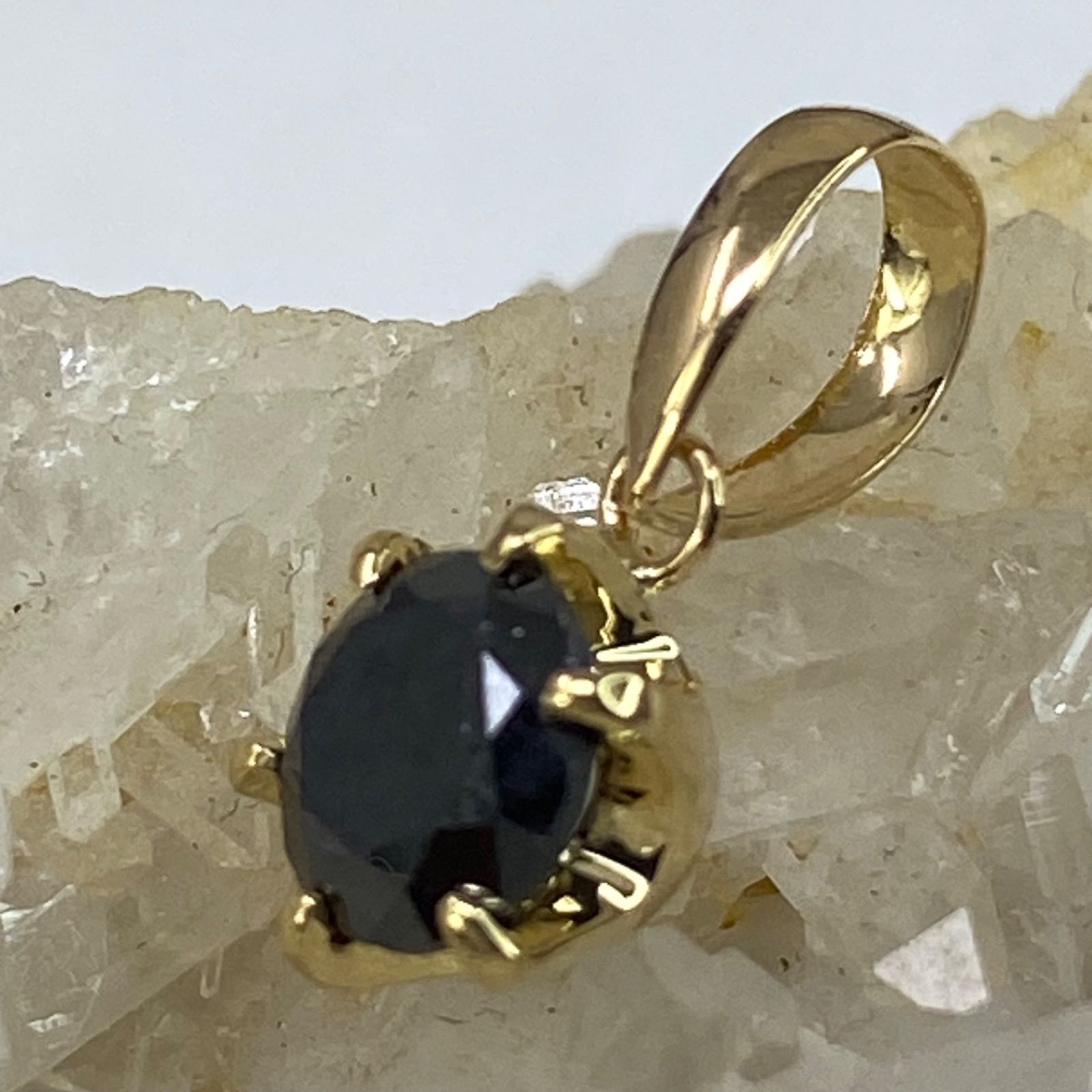 k18YG AU750 18金 天然ブラックダイヤモンド 0.56ct - ネックレス