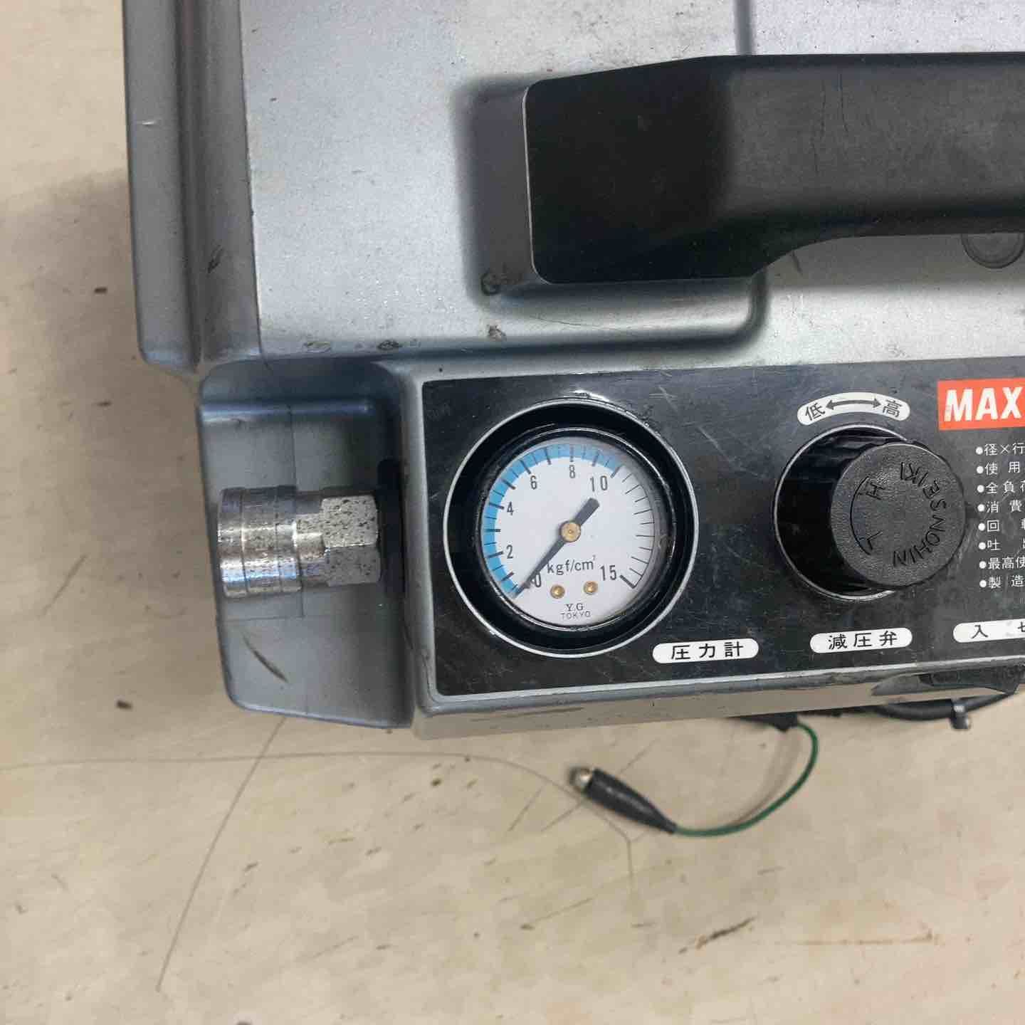 マックス エアコンプレッサ AK-602P 町田店