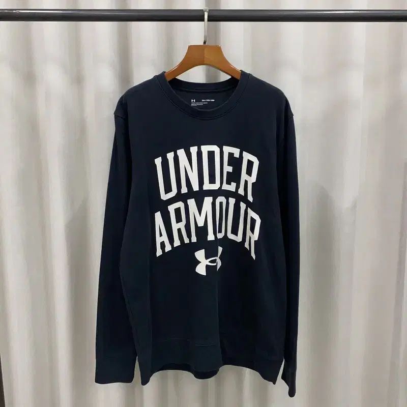 【雷市場（ポンジャン）商品韓国直送】 UNDER ARMOUR(アンダーアーマー) ビッグロゴ スウェットシャツ パーカー 105 S04501