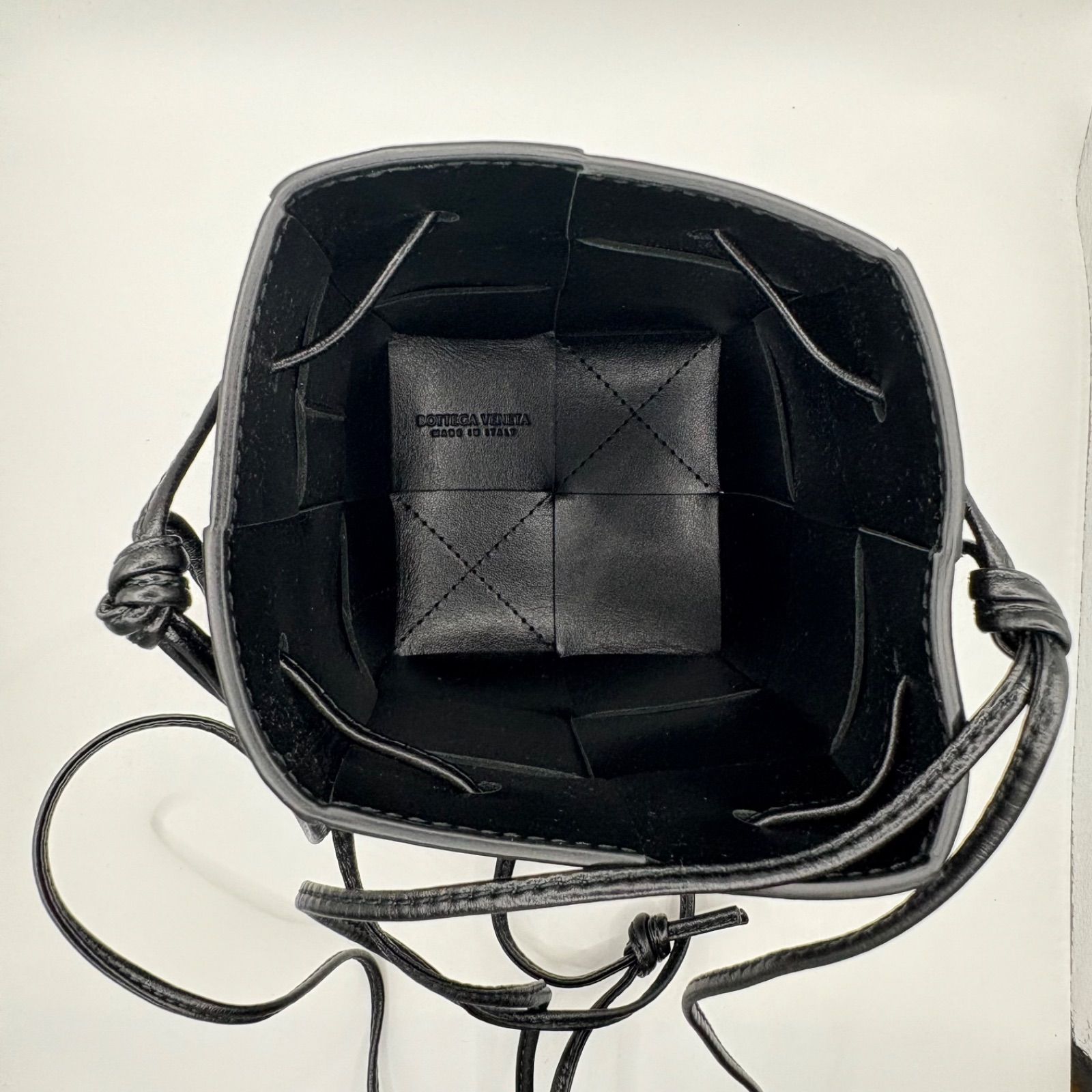 新品未使用訳アリ】BOTTEGA VENETA マキシイントレチャート ショルダー 