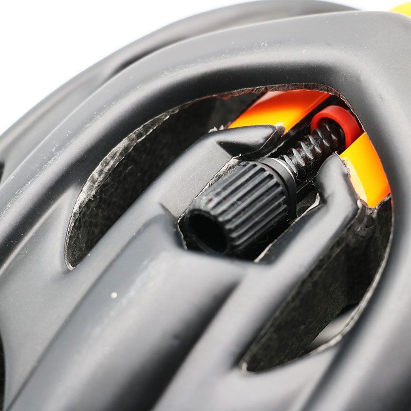 中古良品 LAZER レーザー LZB-08（blade）ヘルメット Mサイズ 2015/11 
