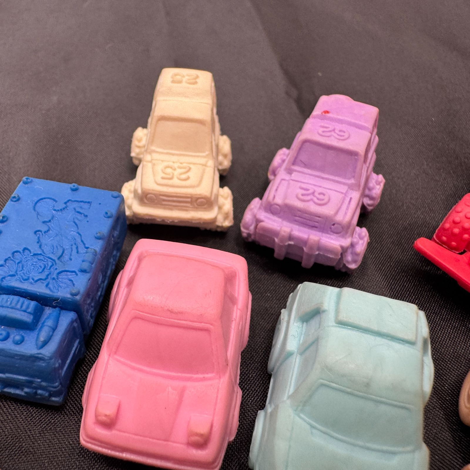 A【昭和レトロ】スーパーカー ミニカー 消しゴム フィギュア