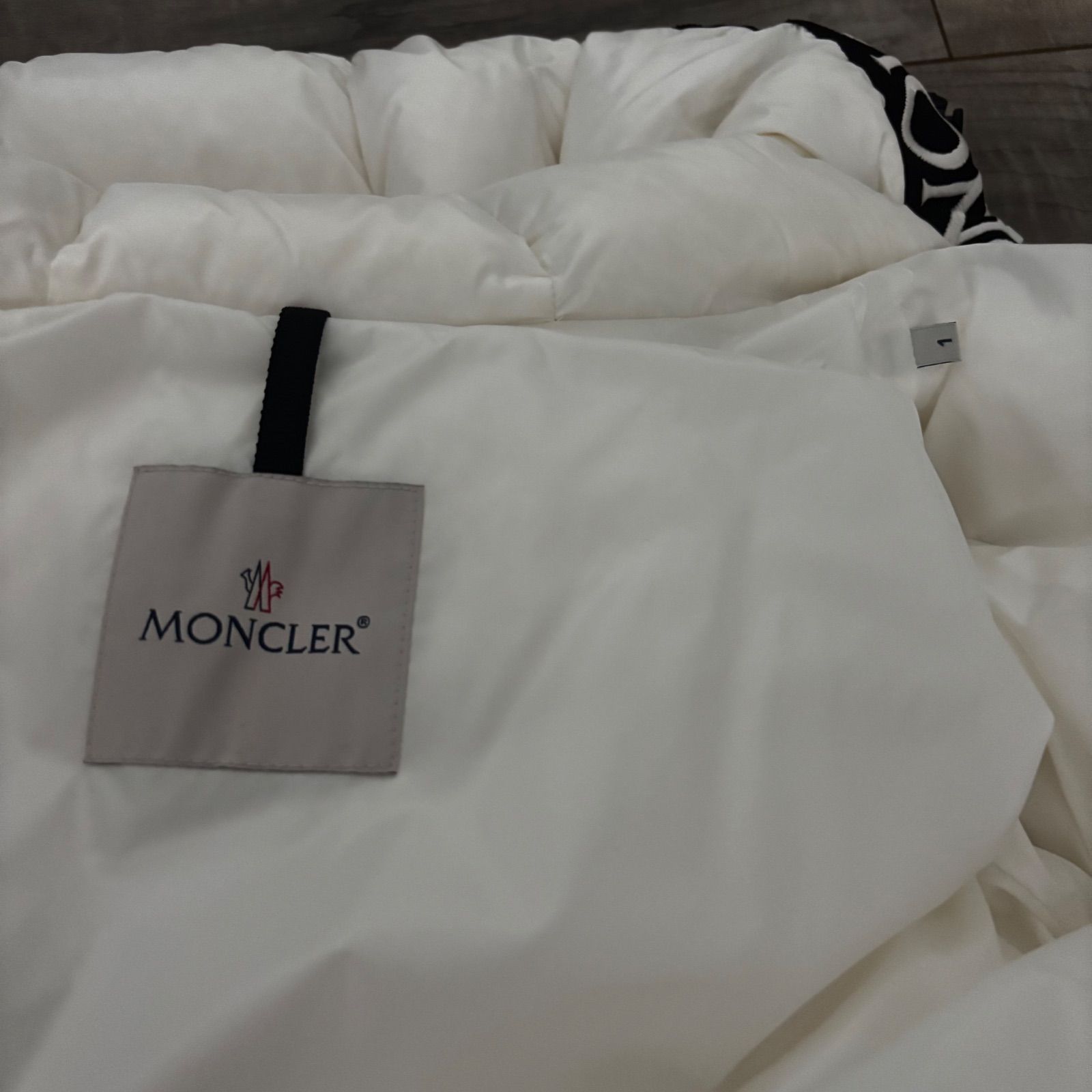 モンクレール☆MONTCLA(モンクラ)フーデッドダウン☆ホワイト☆1☆国内