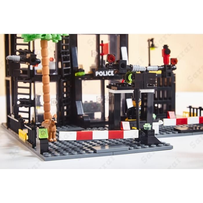 LEGO レゴ シティ 互換 ブロック SWAT 警察 特殊部隊 本部建物 