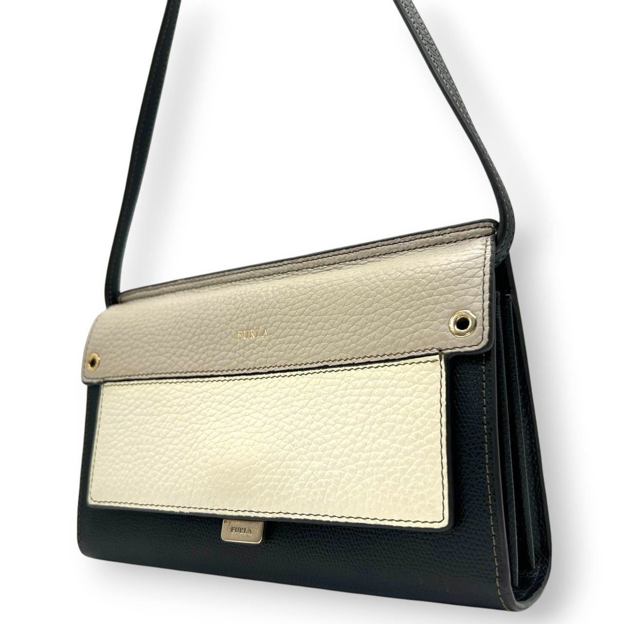 LASUD nouer ボトムエンボスショルダーバッグ 新品未使用 タグ付き