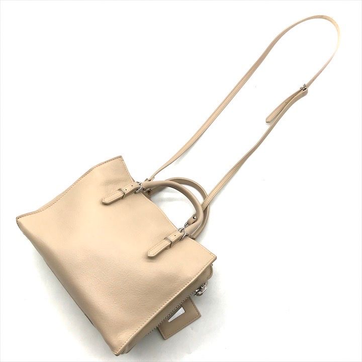 バレンシアガ　ペーパーミニ　ハンド、ショルダーバッグ　2way ベージュレザー バレンシアガ ペーパーミニ ハンド、ショルダーバッグ 2way ベージュ