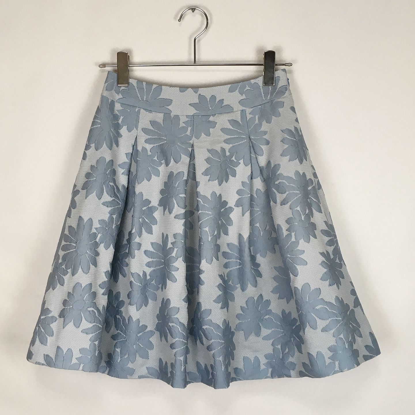 エムズグレイシー　M's Gracy 花柄刺繍 フレアスカート 新品タグ付き M'S GRACY エムズグレーシー 花柄刺繍 タックフレアスカート
