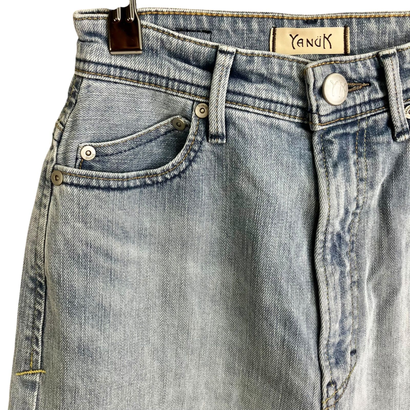 ヤヌーク ジョーン