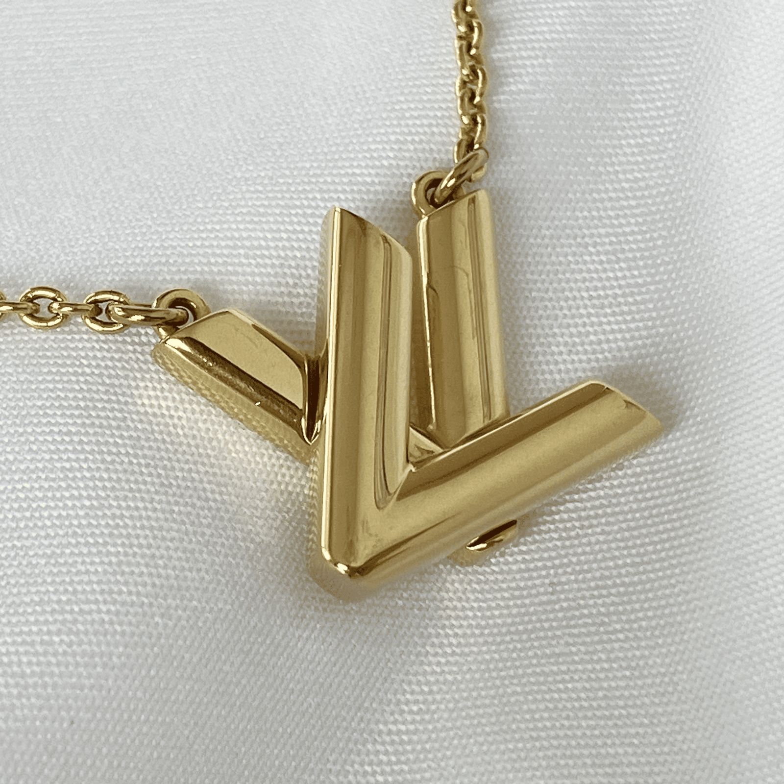 LOUIS VUITTON ルイヴィトン ネックレス レディース M01729 LV