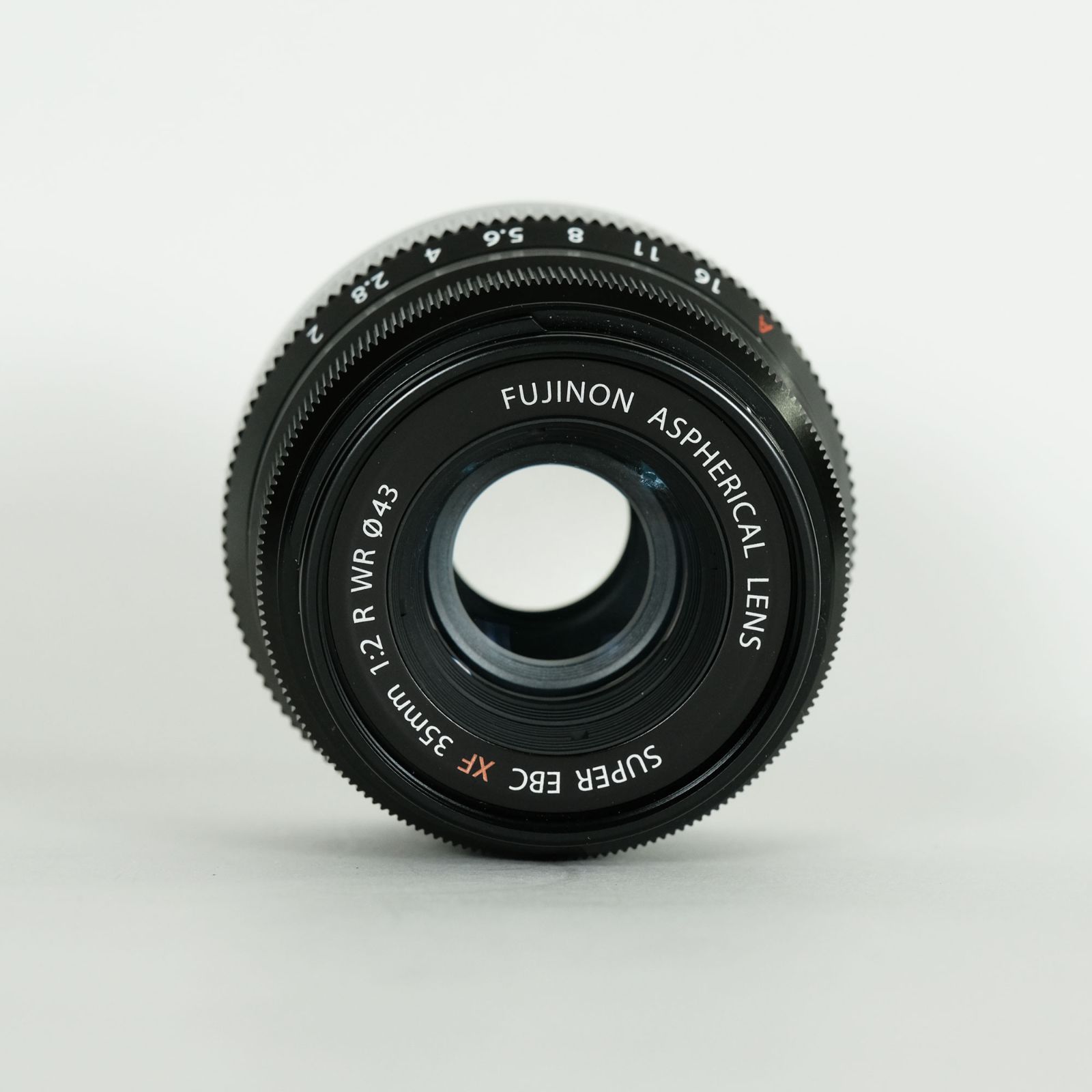 純正レンズフード・フィルター付 FUJIFILM XF35mmF2 R WR ミニレポート：気分を高める純正スリットフード。ルックスと効果