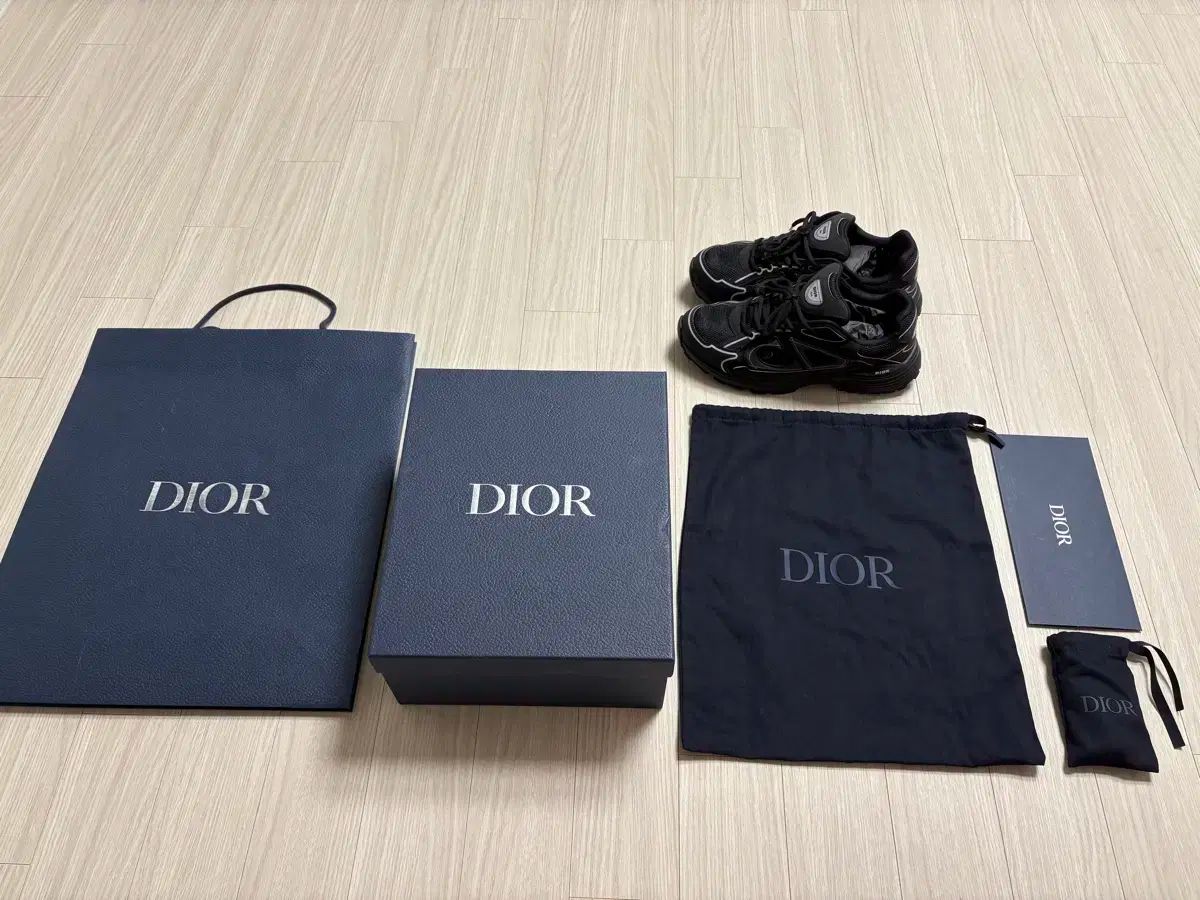 DIOR ディオール
