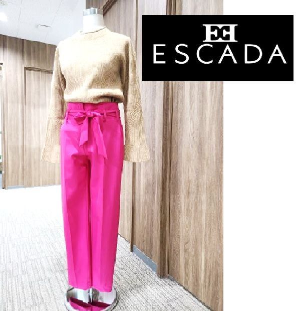 新品・B品】ESCADA（エスカーダ）ニット ※右肩に小さな穴あり※ - メルカリ