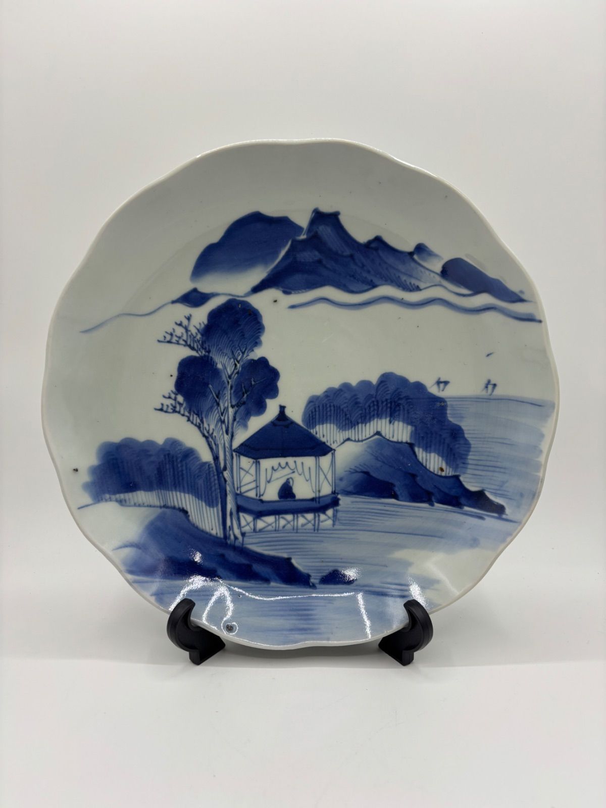 中国古美術品　清時代　手絵　青花山水楼閣風景文瓶 染付　37cm 美」の相続と還元。景徳鎮窯《青花龍唐草文天球瓶》が公開中