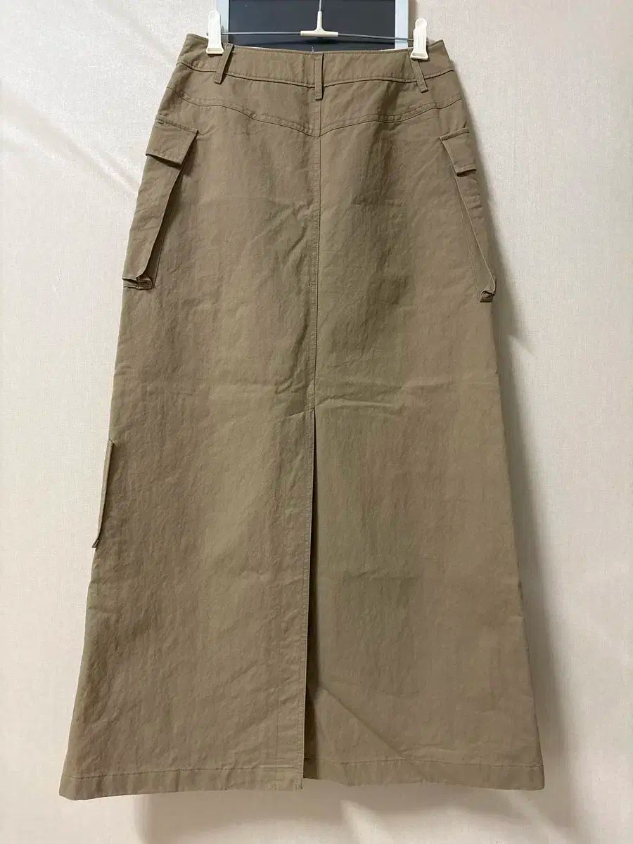 カーキ カーゴ