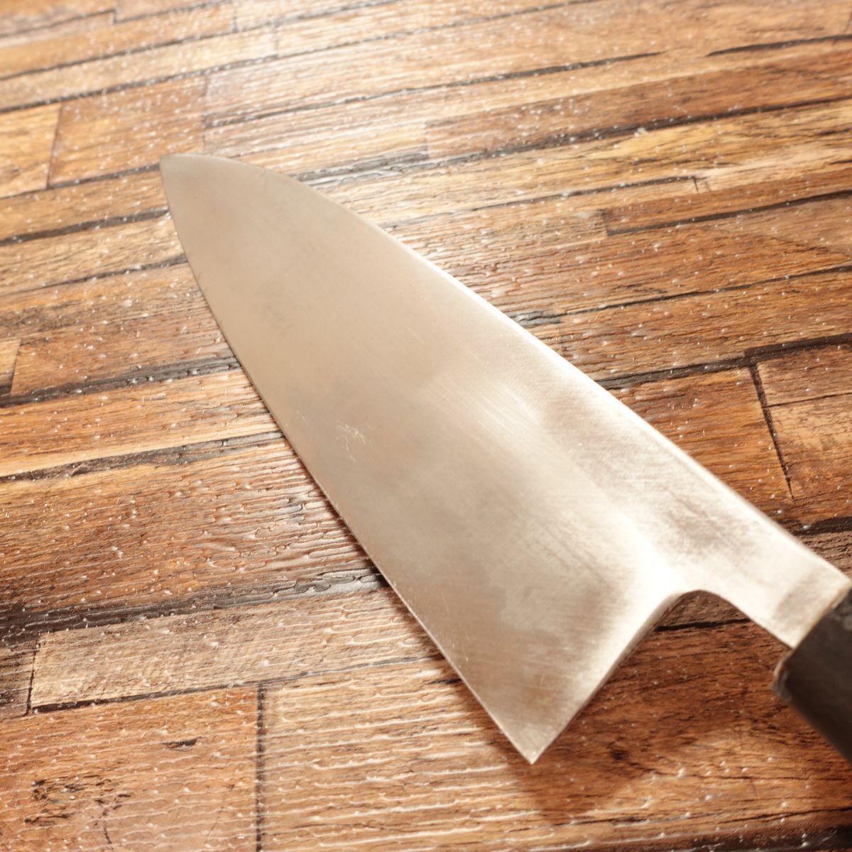 堺刀司 柳刃包丁 研ぎ済 水牛柄 刺身包丁 木鞘付き ほぼ