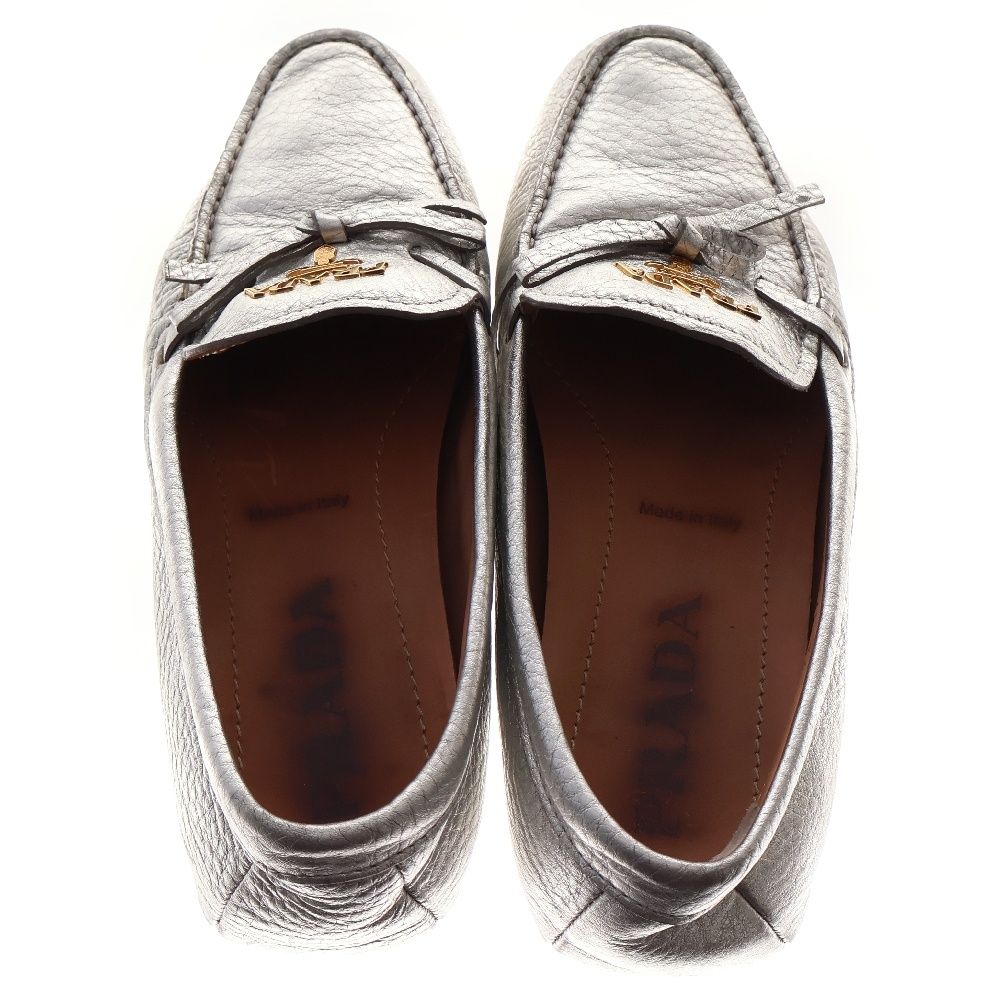 PRADA シルバー レザー ローファードライビングシューズ