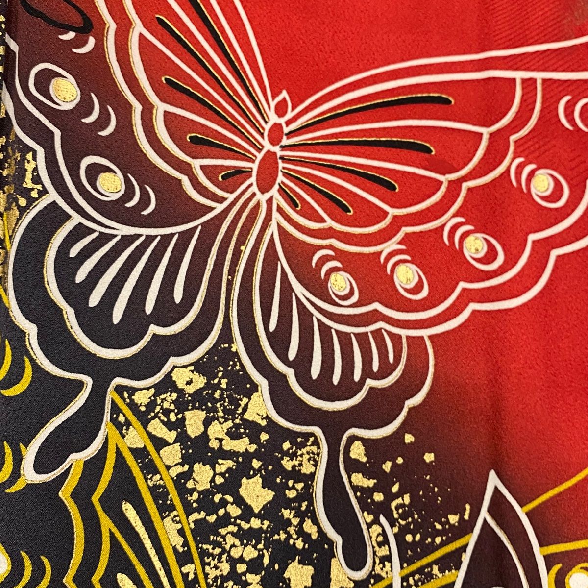 振袖 身丈157cm 裄丈65.5cm M 袷 蝶 金彩 ぼかし 赤 正絹 秀品 NICORILABO_COM