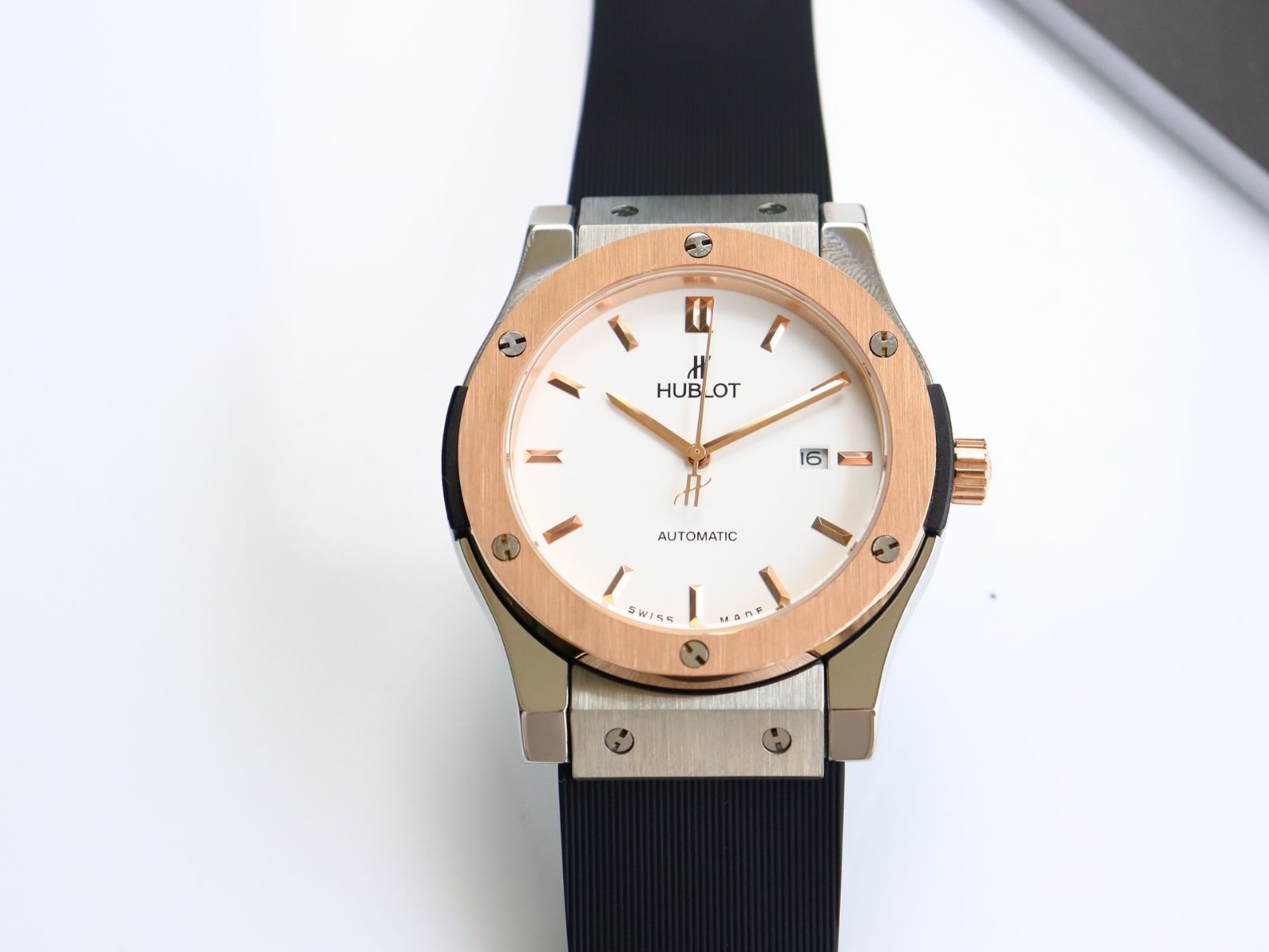 【新品未使用】ＨＵＢＬＯＴ　クラシックフュージョン　アリゲーターストラップ ウブロ ビッグバン & フュージョン用手作りネイビー ブルー