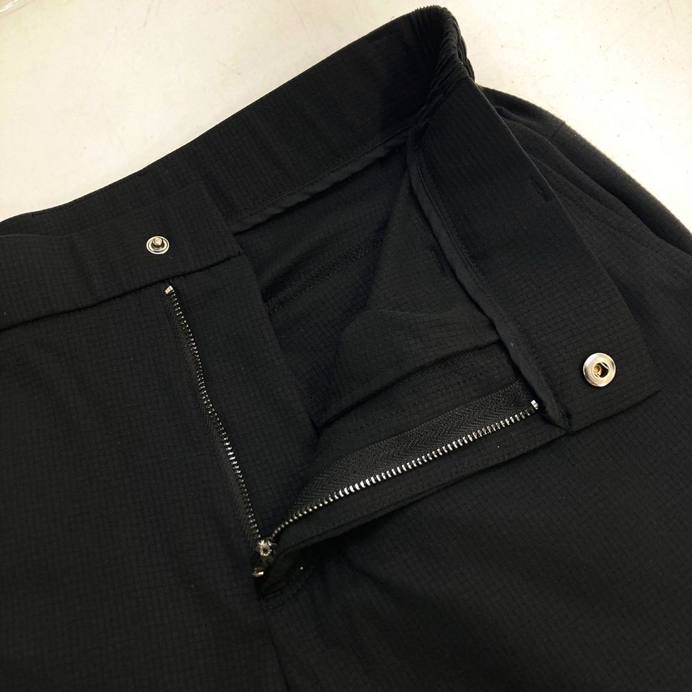 サイズ：S LUXEAKMPLUS リュクスエイケイエムプラス  ロングパンツ  ブラック系 [240101484515] ゴルフウェア メンズ ストスト LUXEAKMPLUS リュクスエイケイエムプラス ロングパンツ ブラック