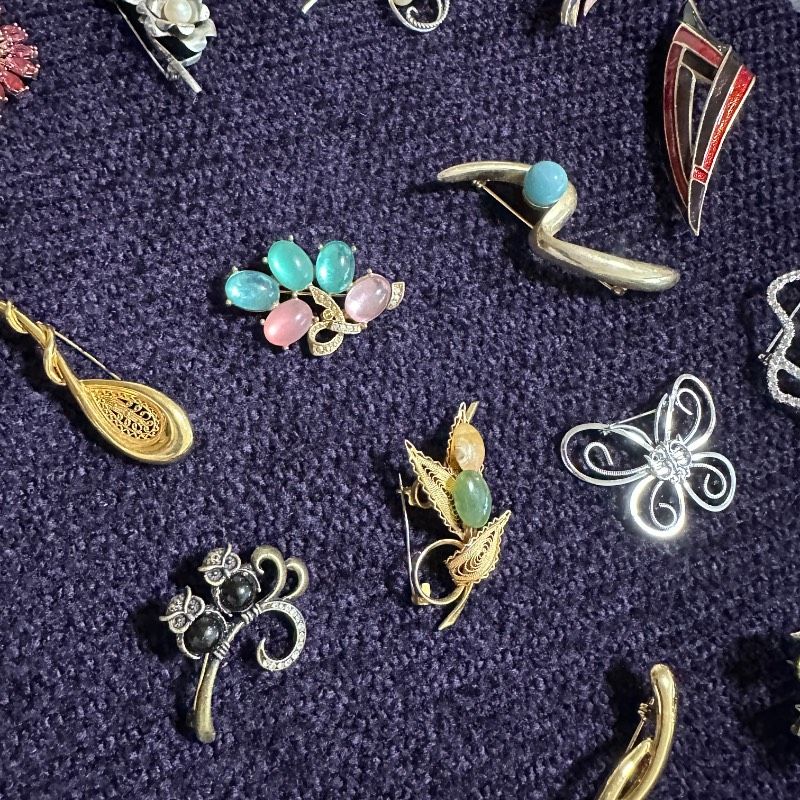 vintageブローチ200点大量まとめ売り