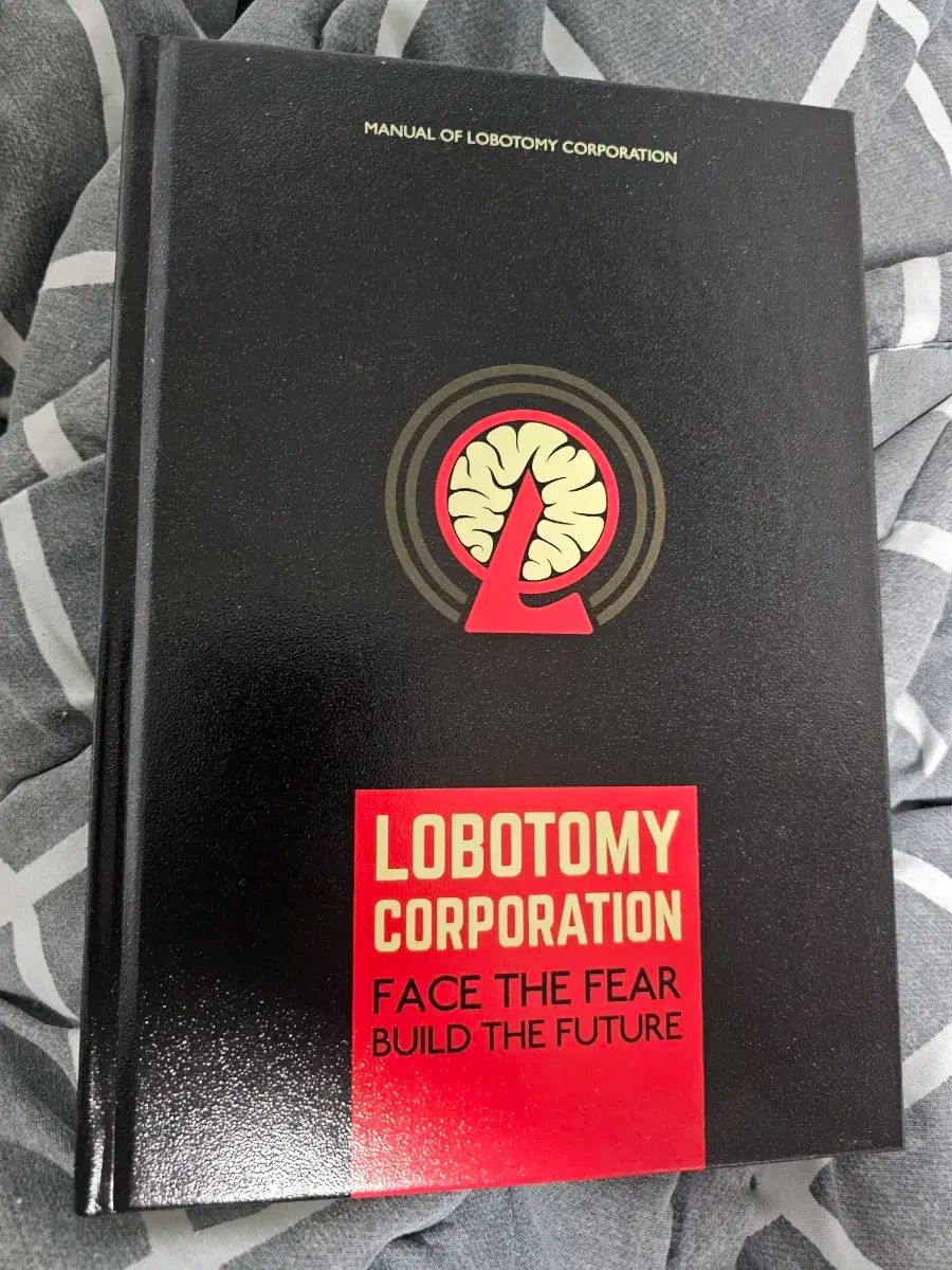 ロボトミーコーポレーションのアートブック ロボトミー