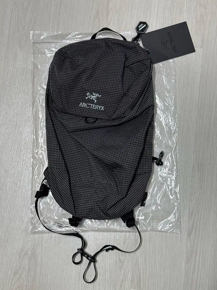 久保裕子 ガラス工芸 石文鎮 水皿 辻和美 西山雪 金津沙耶香 池谷三奈美