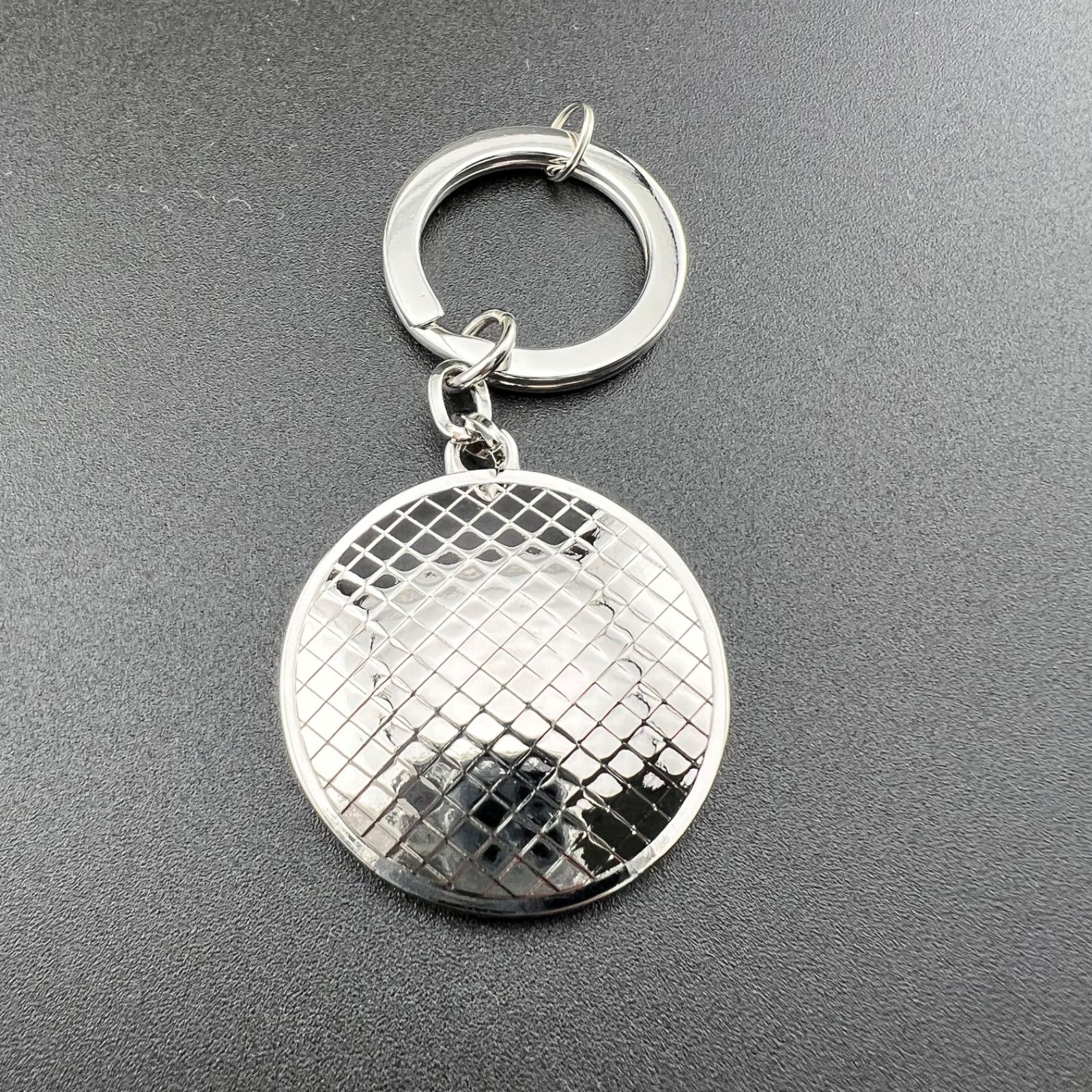 新品未使用★ベントレー キーホルダー Bentley キーリング BENTLEY - ベントレー キーホルダーの通販 by YUNARI's shop