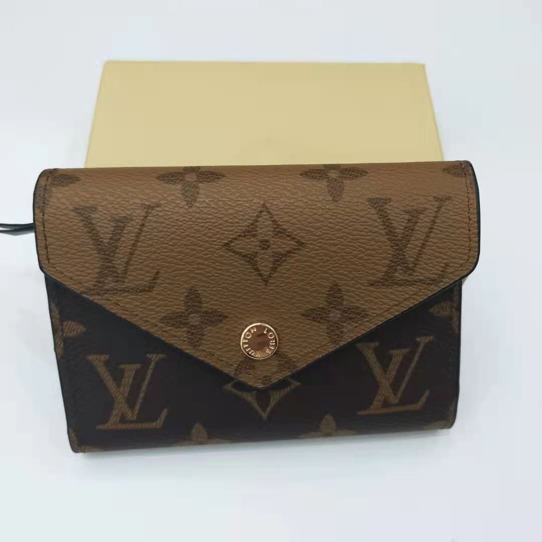 売り尽くし価格 LOUIS VUITTON ルイヴィトン 三つ折り財布 駅南