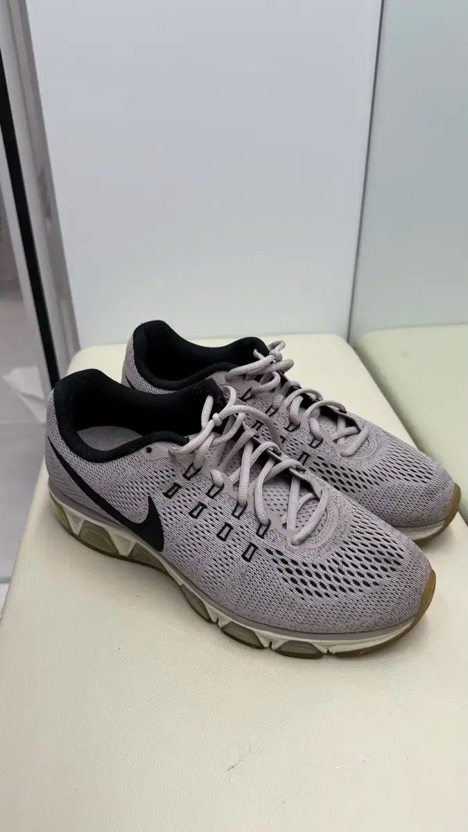 NIKE ナイキ